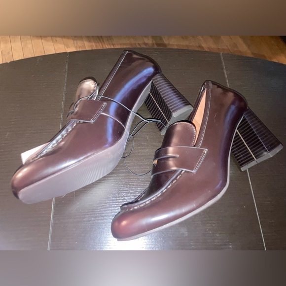 Lane Bryant brown loafer with approximate 3 inch heel in size 10W. NWT - Picture 1 of 8